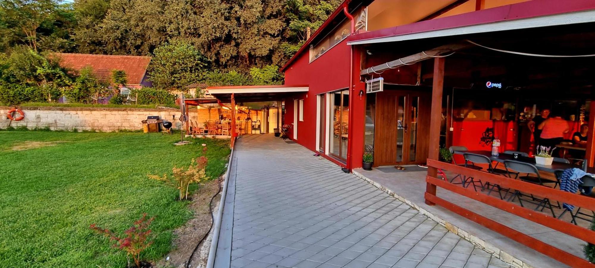 Vila Legrand Bazias Екстериор снимка