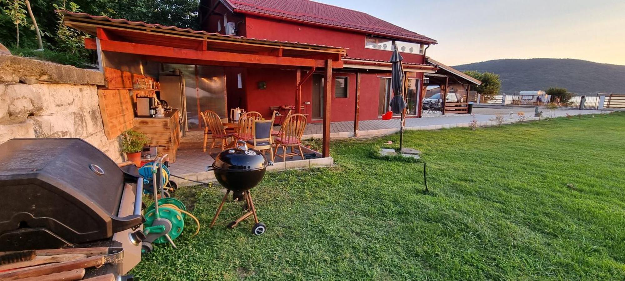 Vila Legrand Bazias Екстериор снимка