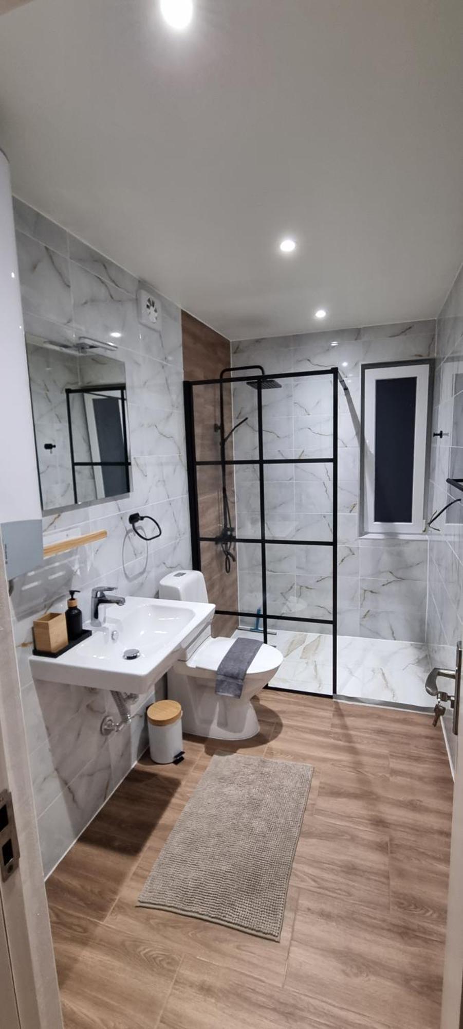 Vila Legrand Bazias Екстериор снимка